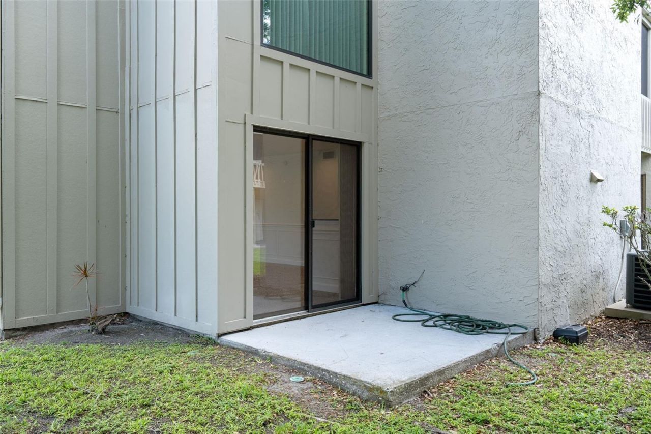 2220 Bahia Vista Street, Unit G4, Sarasota, FL 34239 Photo