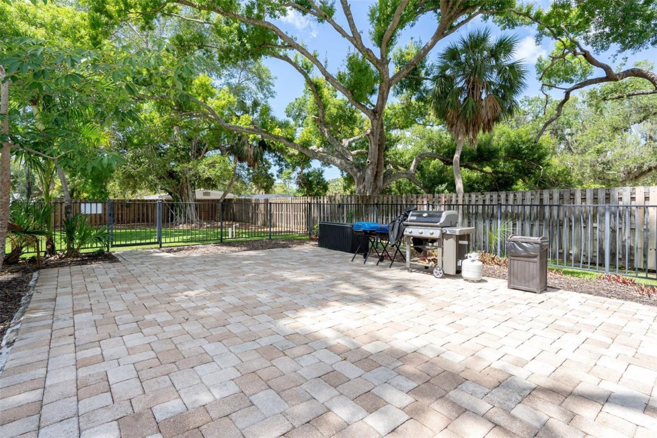 2220 Bahia Vista Street, Unit G4, Sarasota, FL 34239 Photo