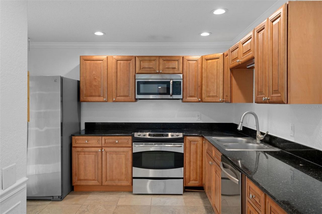 2220 Bahia Vista Street, Unit G4, Sarasota, FL 34239 Photo