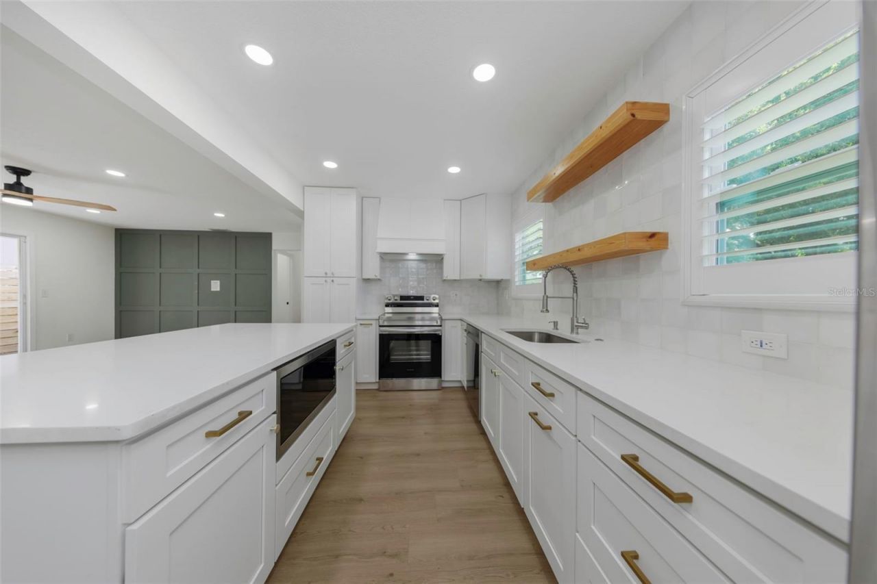 710 31st Avenue N, Saint Petersburg, FL 33704 Photo