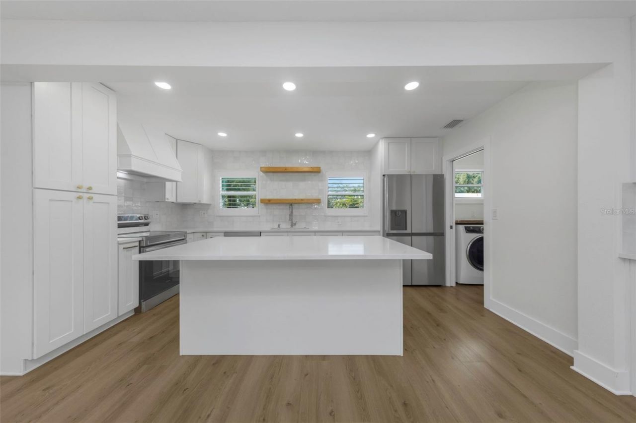 710 31st Avenue N, Saint Petersburg, FL 33704 Photo