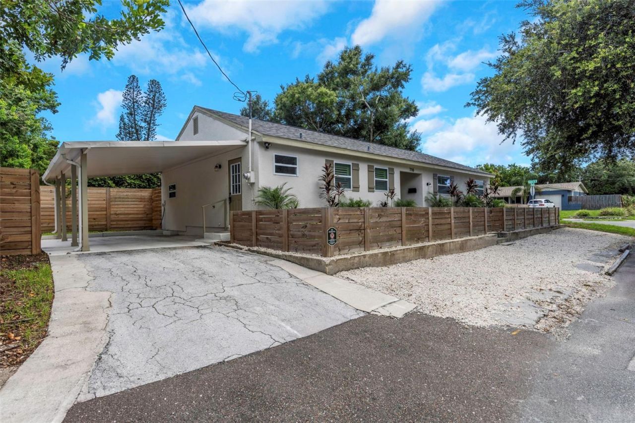 710 31st Avenue N, Saint Petersburg, FL 33704 Photo