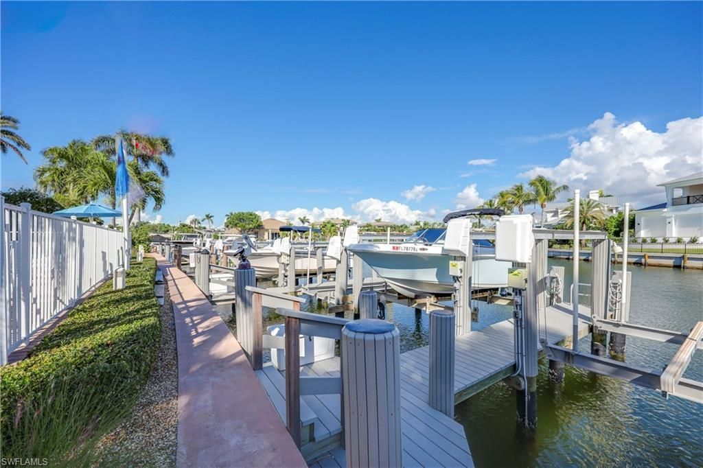 2100 Gulf Shore Blvd N, Unit 212, Naples, FL 34102 Photo