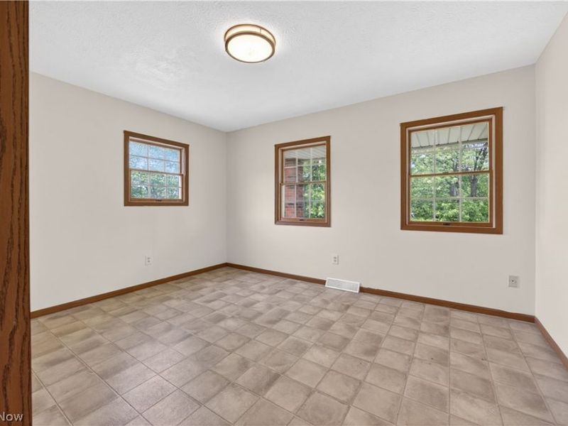 16519 Albion Road , Strongsville, OH 44136 Photo 38