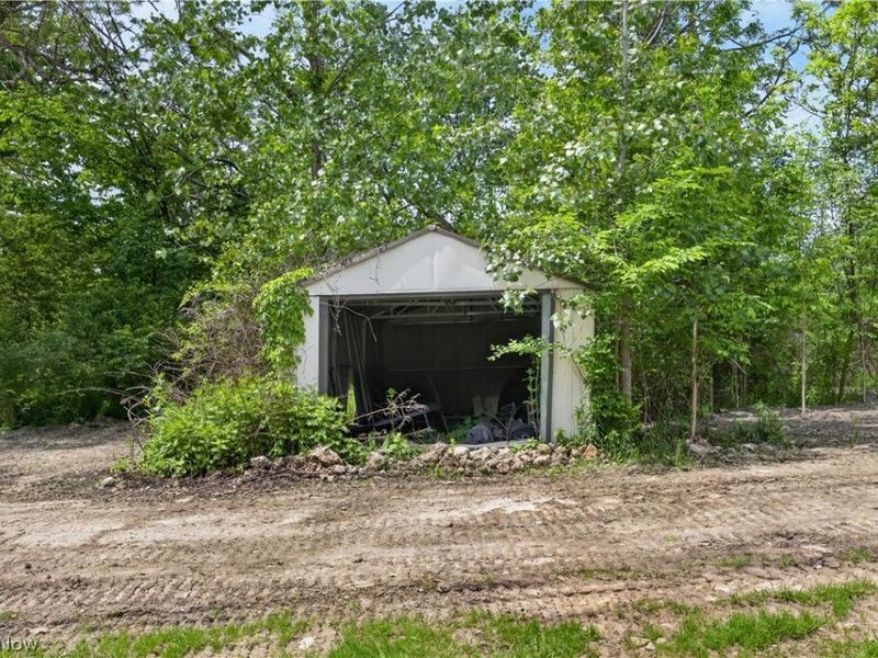 16519 Albion Road , Strongsville, OH 44136 Photo 48