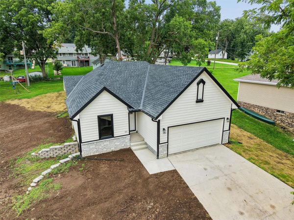 111 Elm Street, De Soto, IA 50069