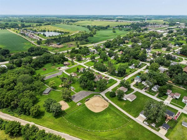 111 Elm Street, De Soto, IA 50069