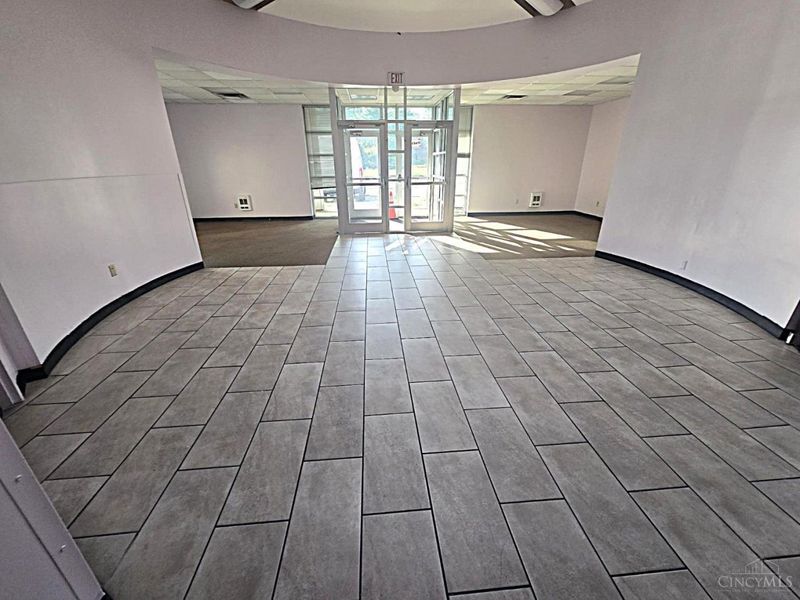 4365 Reading Road, Cincinnati, OH 45229 Photo 4