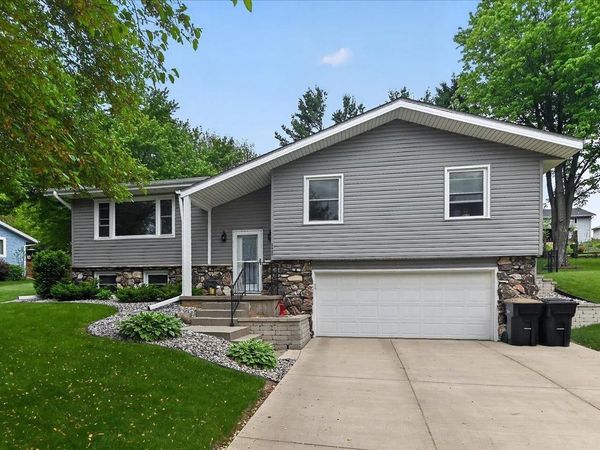 520 Acker Parkway, Deforest, WI 53532