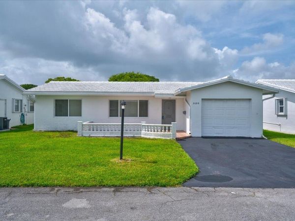 2086 SW 12th Avenue, Boynton Beach, FL 33426