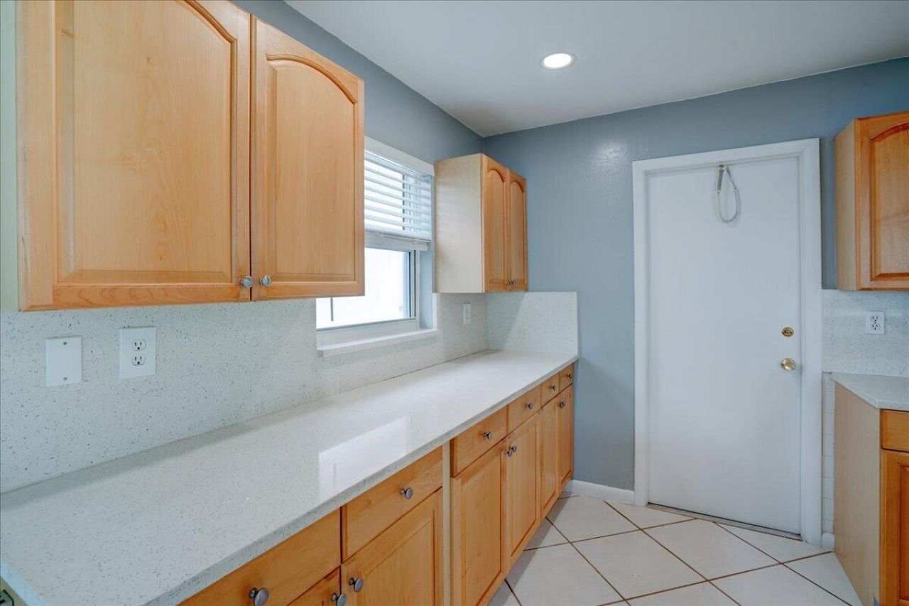 2086 SW 12th Avenue, Boynton Beach, FL 33426 Photo