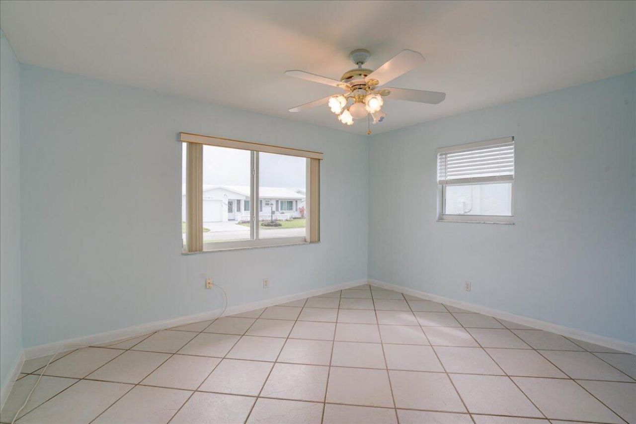 2086 SW 12th Avenue, Boynton Beach, FL 33426 Photo