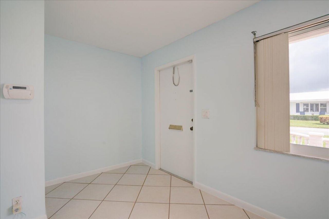 2086 SW 12th Avenue, Boynton Beach, FL 33426 Photo