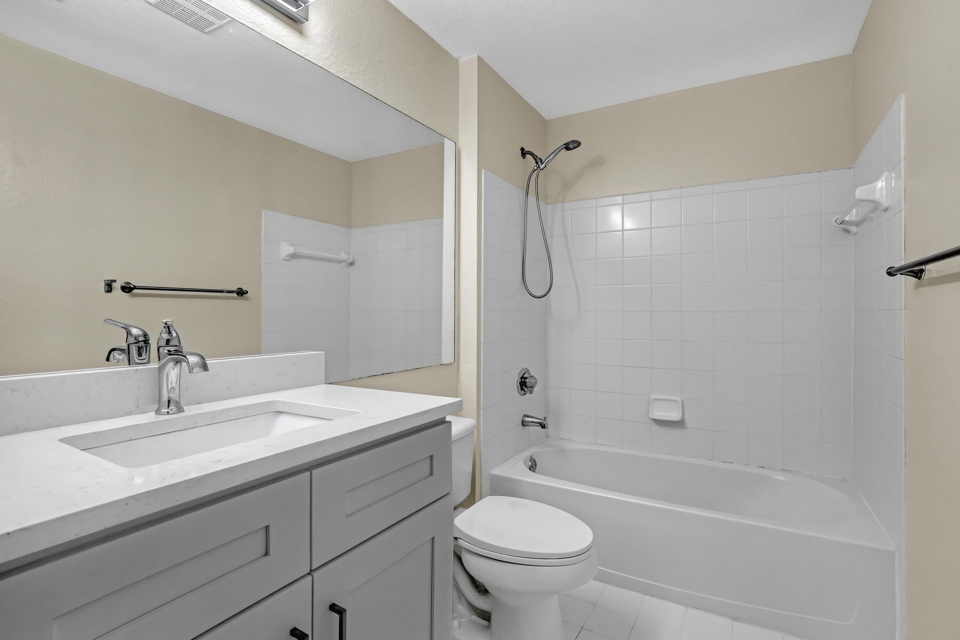 340 Crestwood Circle, Unit 302, Royal Palm Beach, FL 33411 Photo