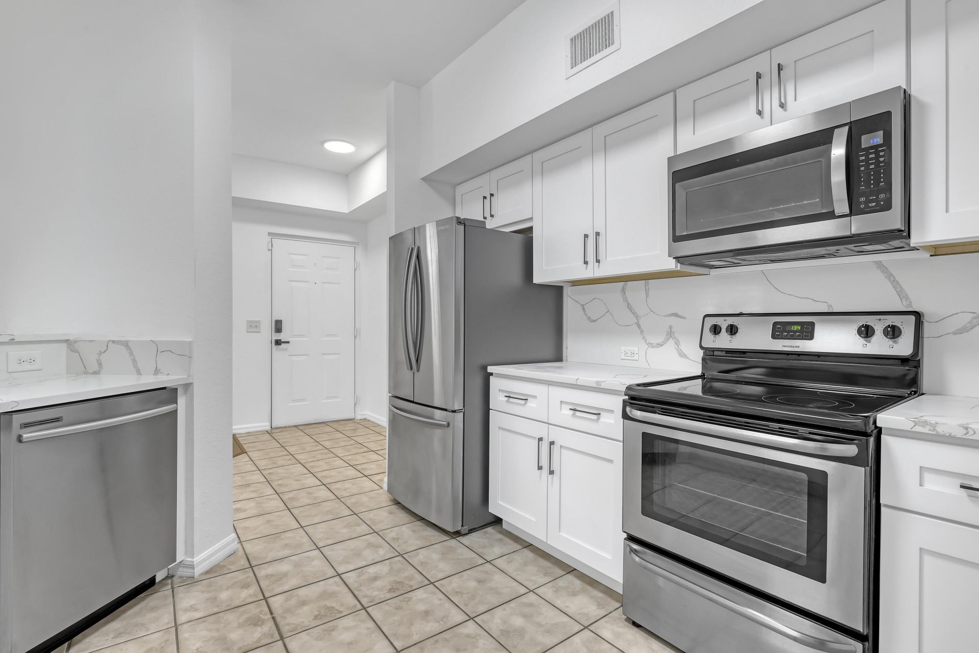 340 Crestwood Circle, Unit 302, Royal Palm Beach, FL 33411 Photo