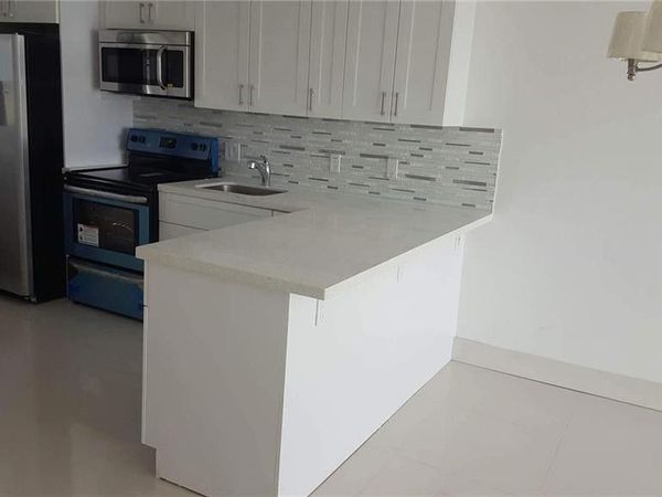 3150 N Course Lane, Unit 607, Pompano Beach, FL 33069