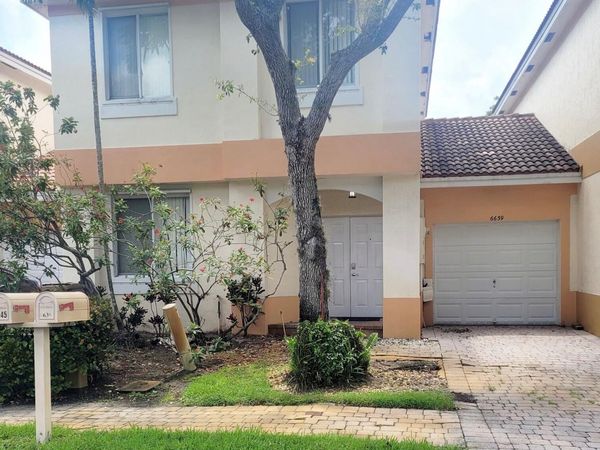 6639 Hidden Cove Drive, Unit 4-7, Davie, FL 33314