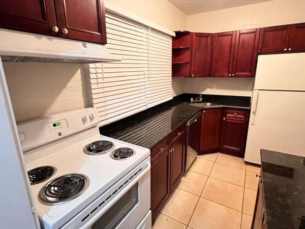1852 Washington Street, Unit 1, Hollywood, FL 33020