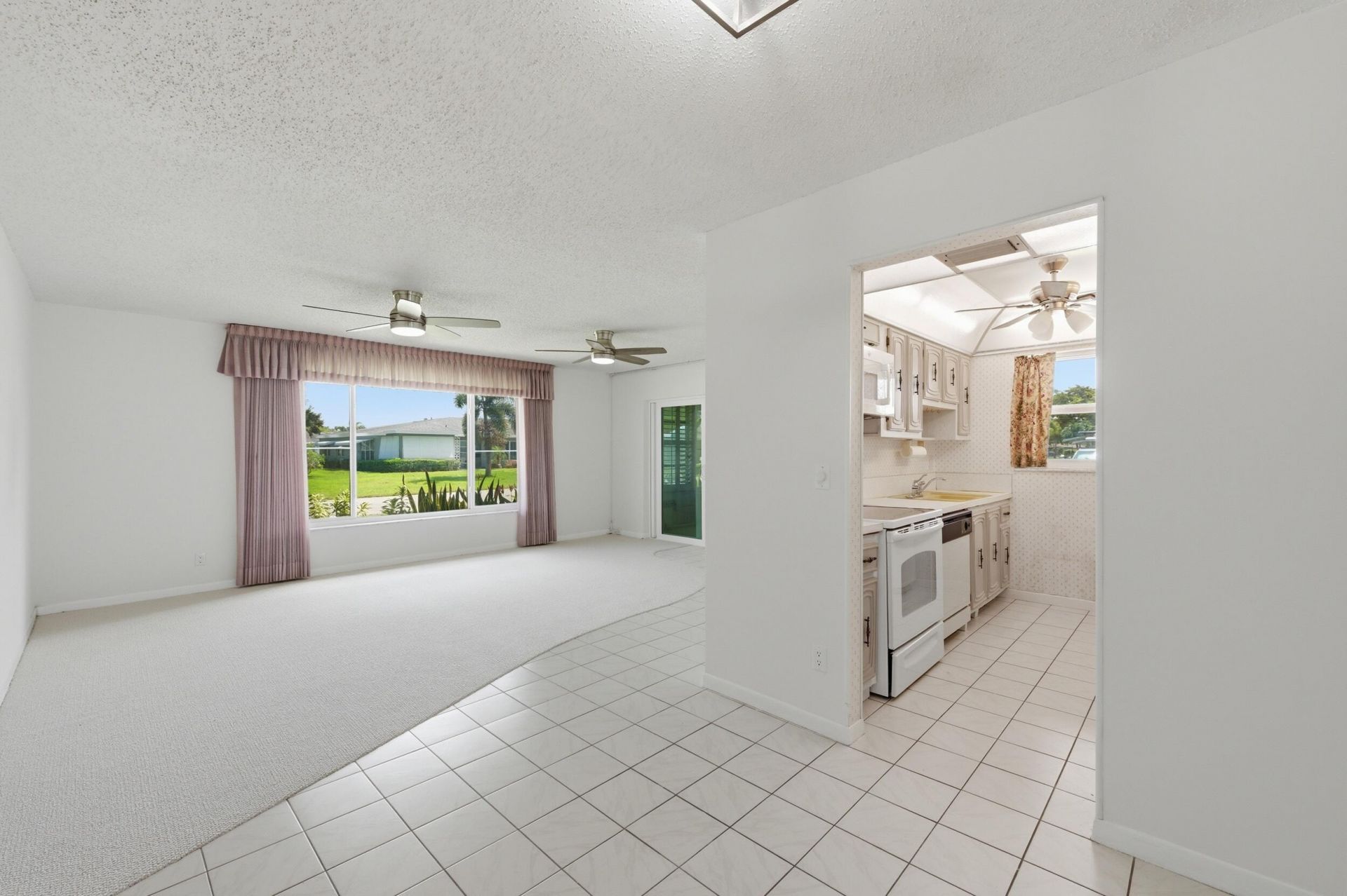 875 North Drive, Unit D, Delray Beach, FL 33445 Photo