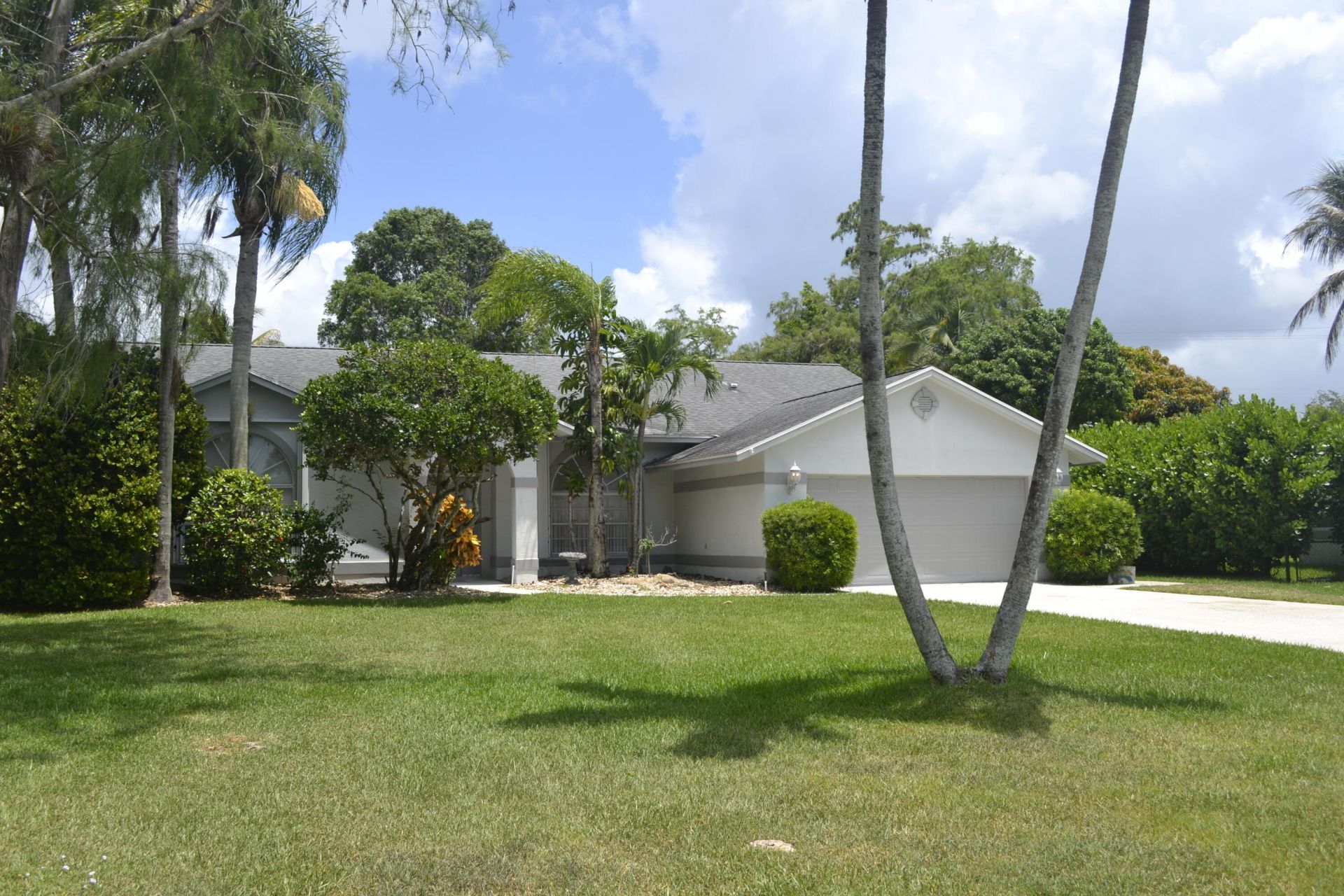 1104 Raintree Lane, Wellington, FL 33414 Photo