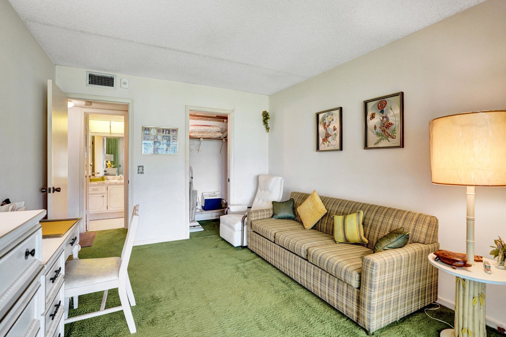 2049 Lyndhurst, Deerfield Beach, FL 33442 Photo