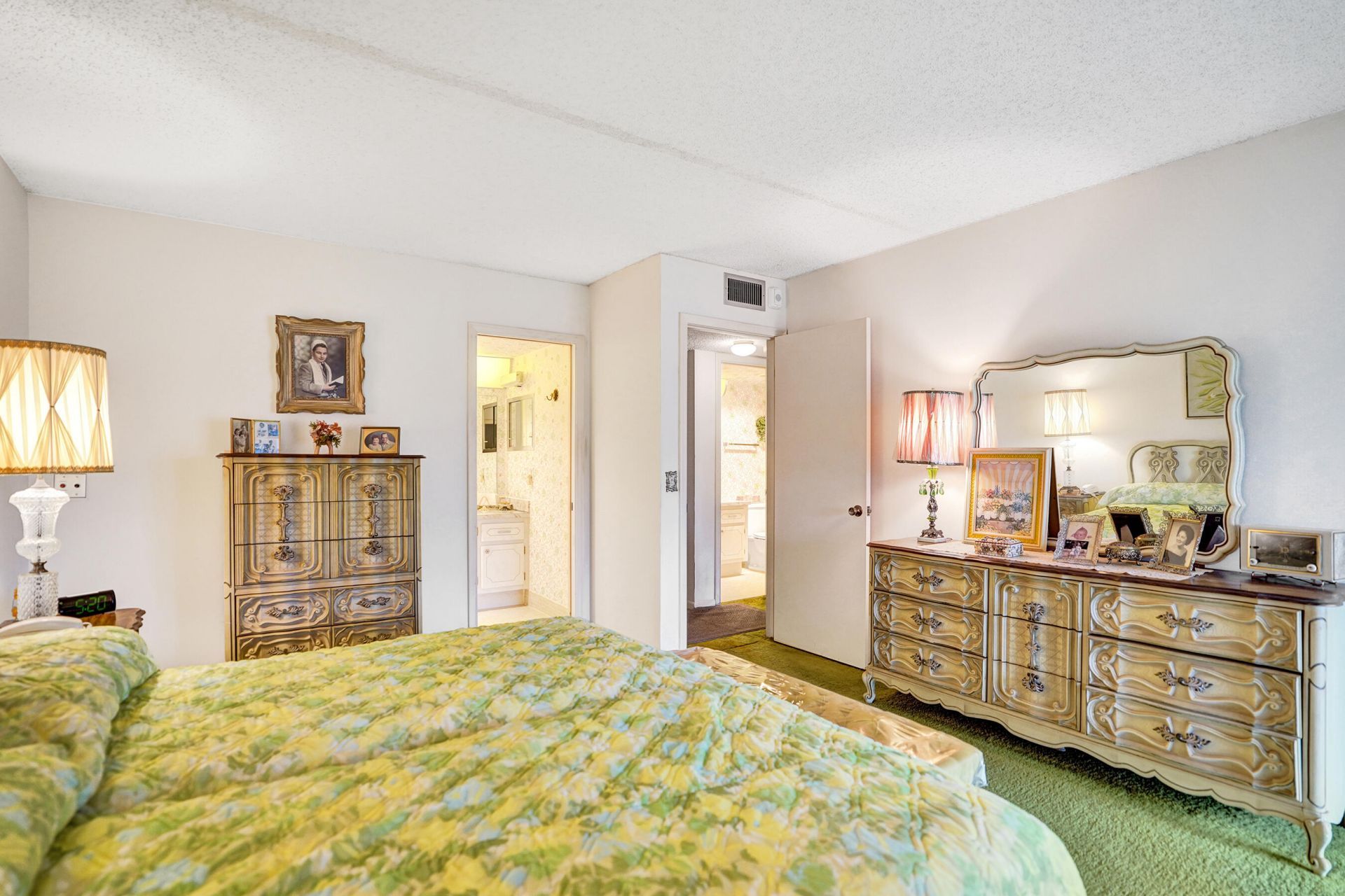 2049 Lyndhurst, Deerfield Beach, FL 33442 Photo