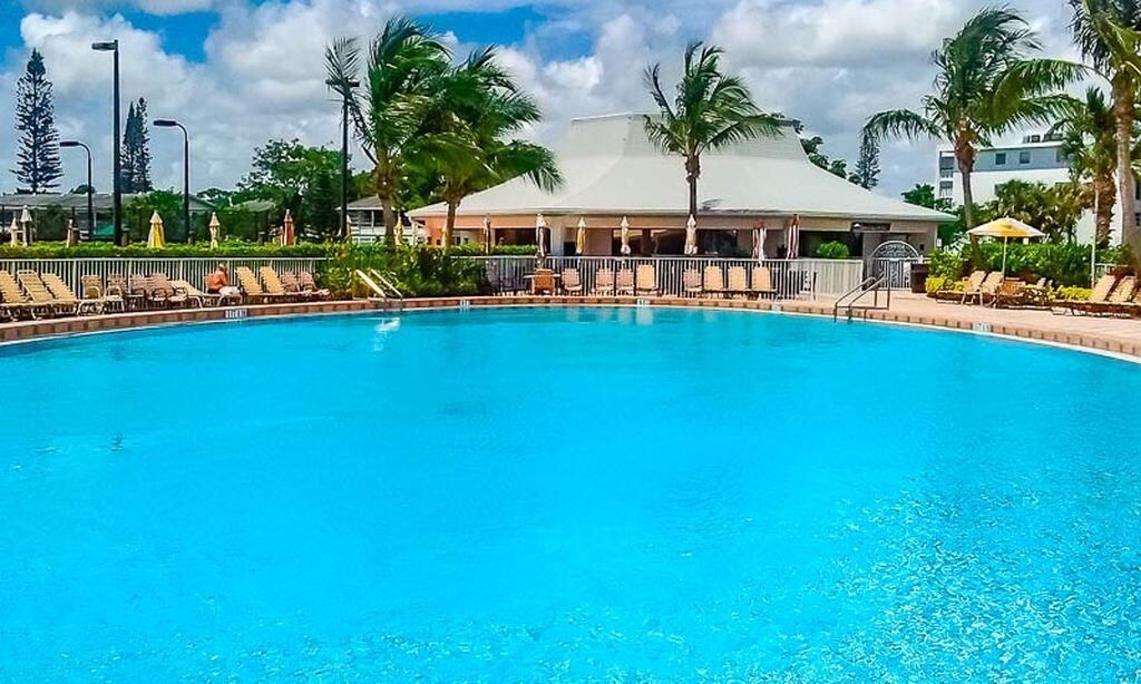 2049 Lyndhurst, Deerfield Beach, FL 33442 Photo