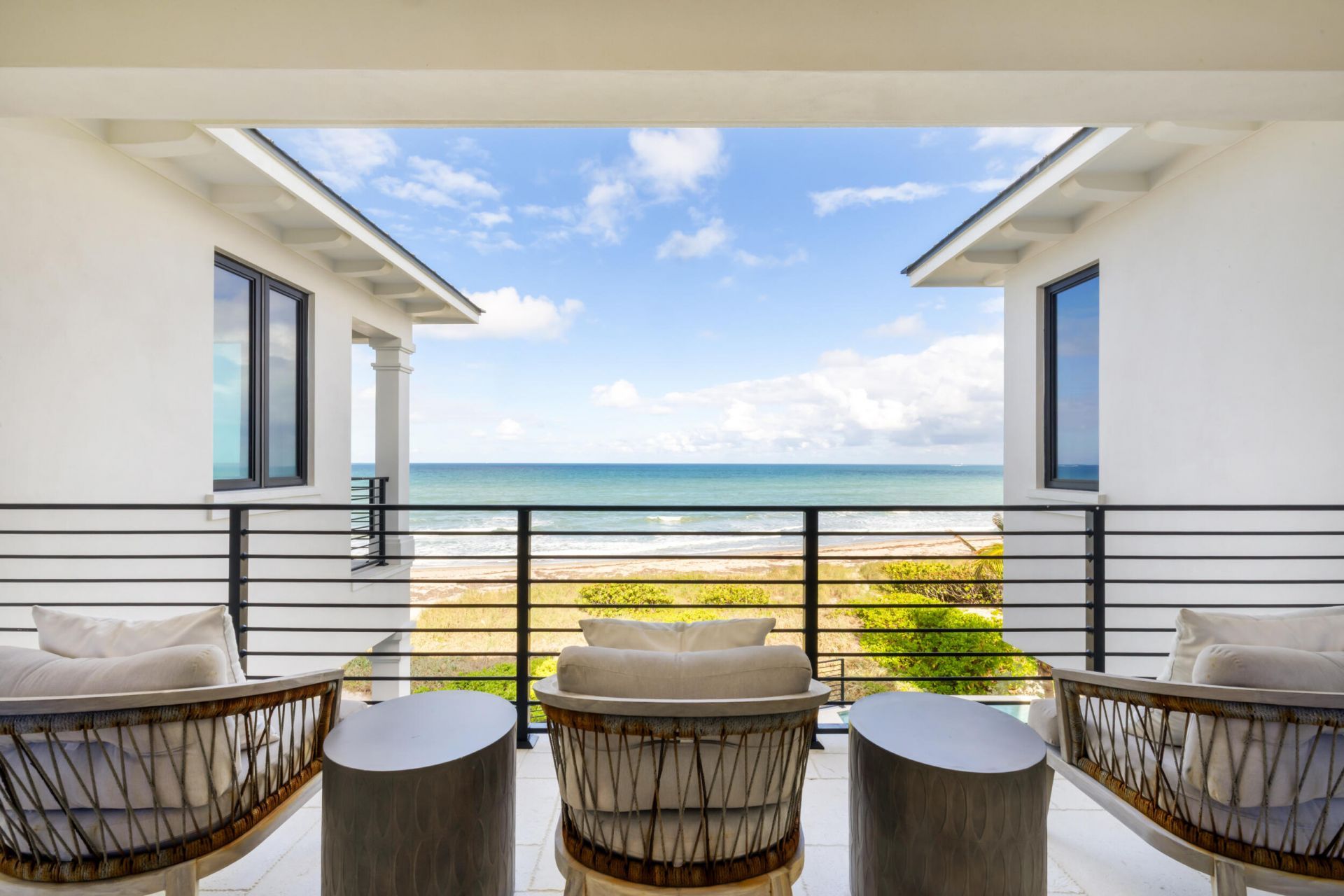 8036 S Ocean Drive, Jensen Beach, FL 34957 Photo