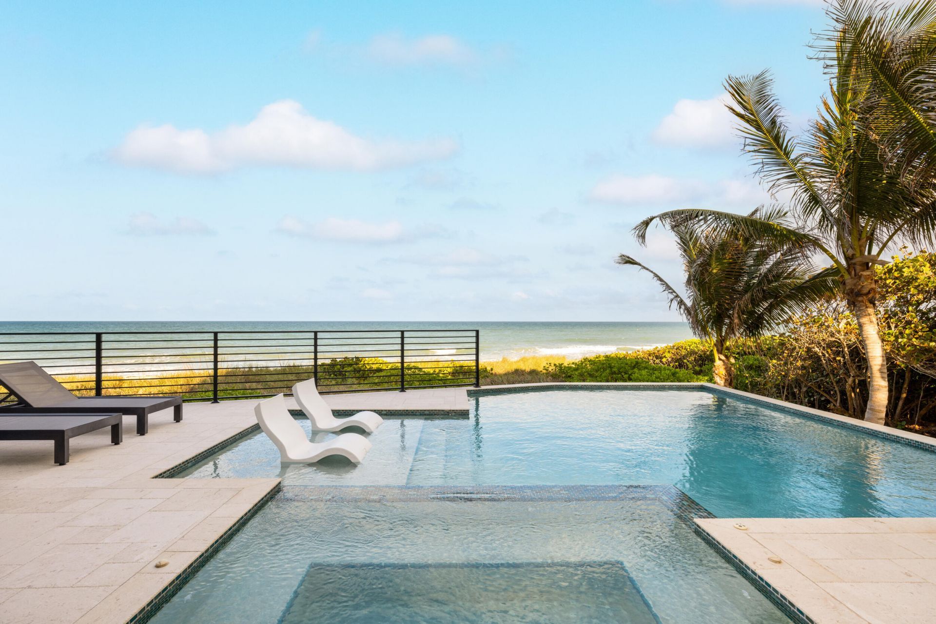 8036 S Ocean Drive, Jensen Beach, FL 34957 Photo