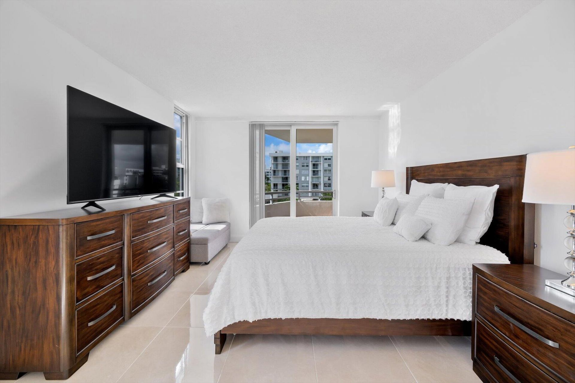 1080 94th Street, Unit 411, Bay Harbor Islands, FL 33154 Photo