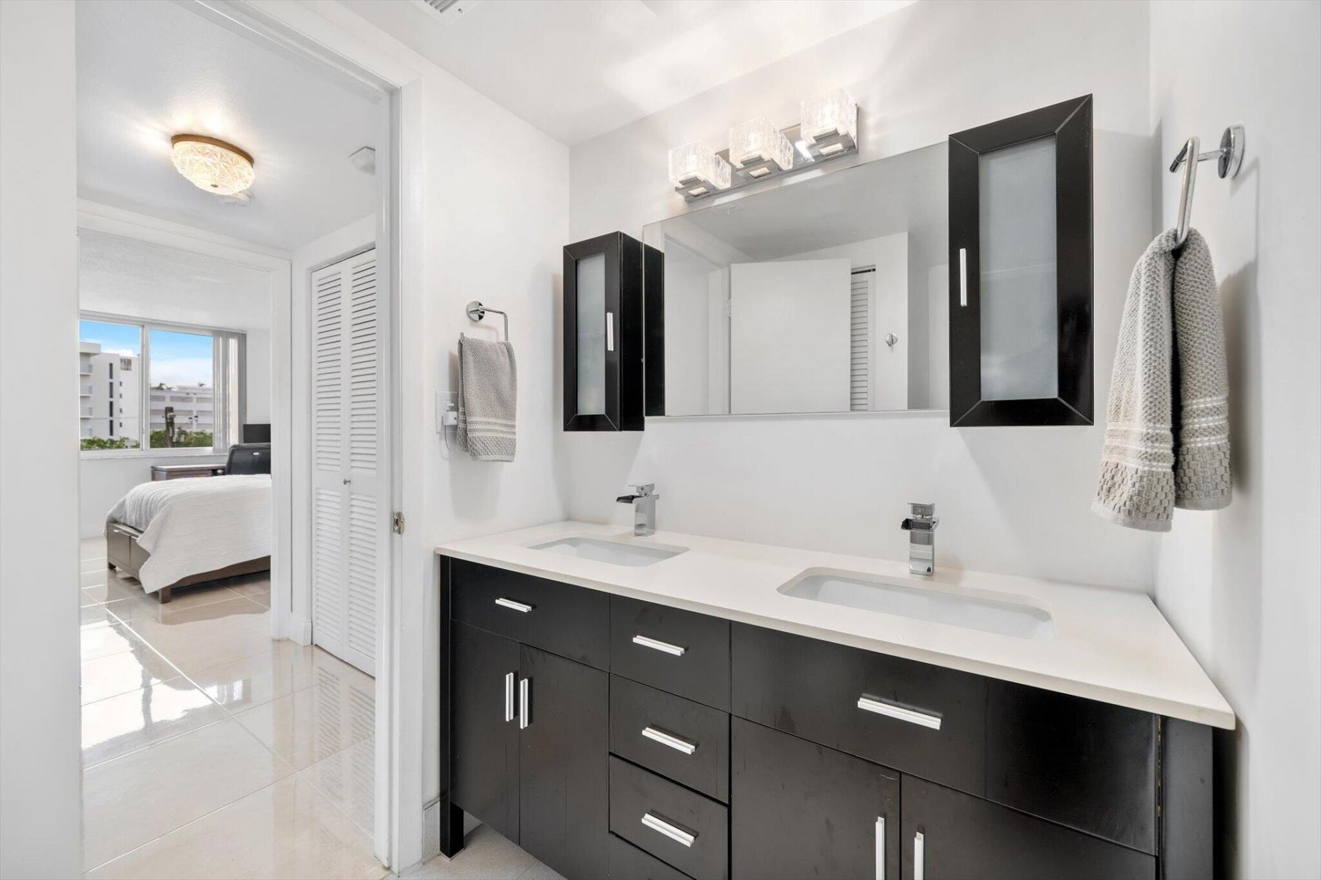 1080 94th Street, Unit 411, Bay Harbor Islands, FL 33154 Photo