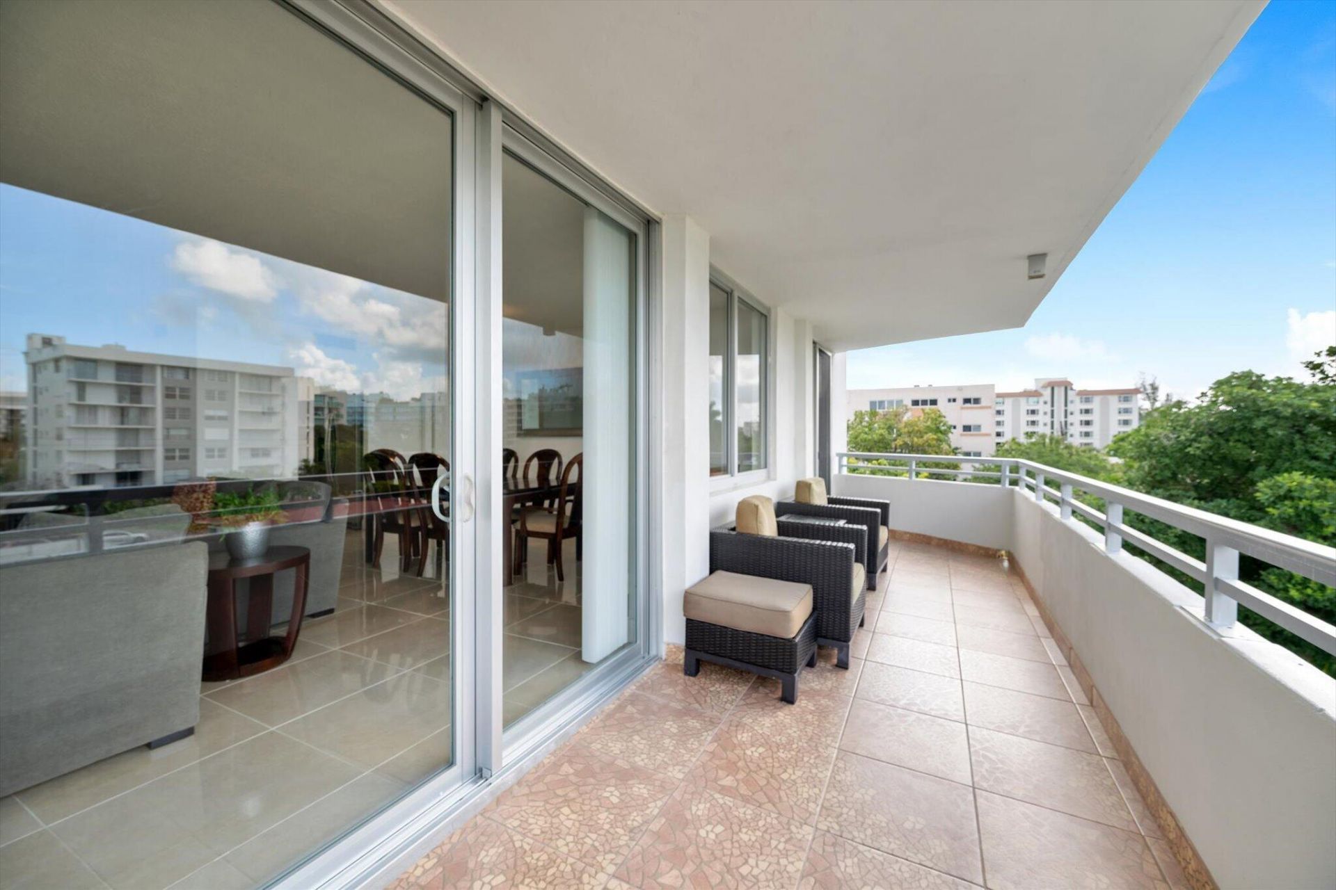 1080 94th Street, Unit 411, Bay Harbor Islands, FL 33154 Photo