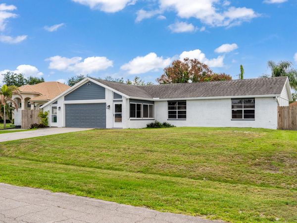 120 SW Austin Court, Port St. Lucie, FL 34953
