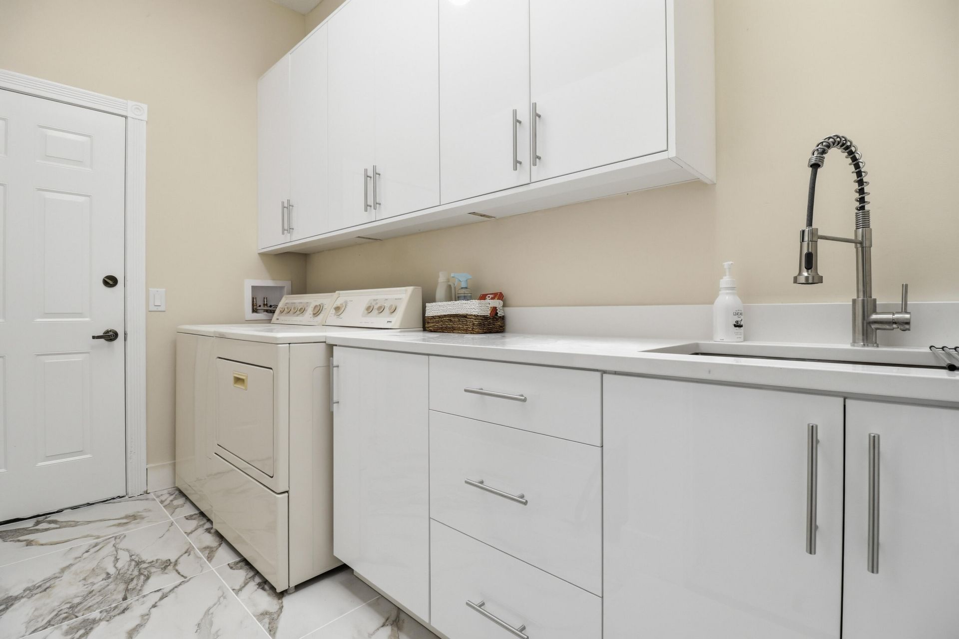 7756 SE Bay Cedar Circle, Hobe Sound, FL 33455 Photo