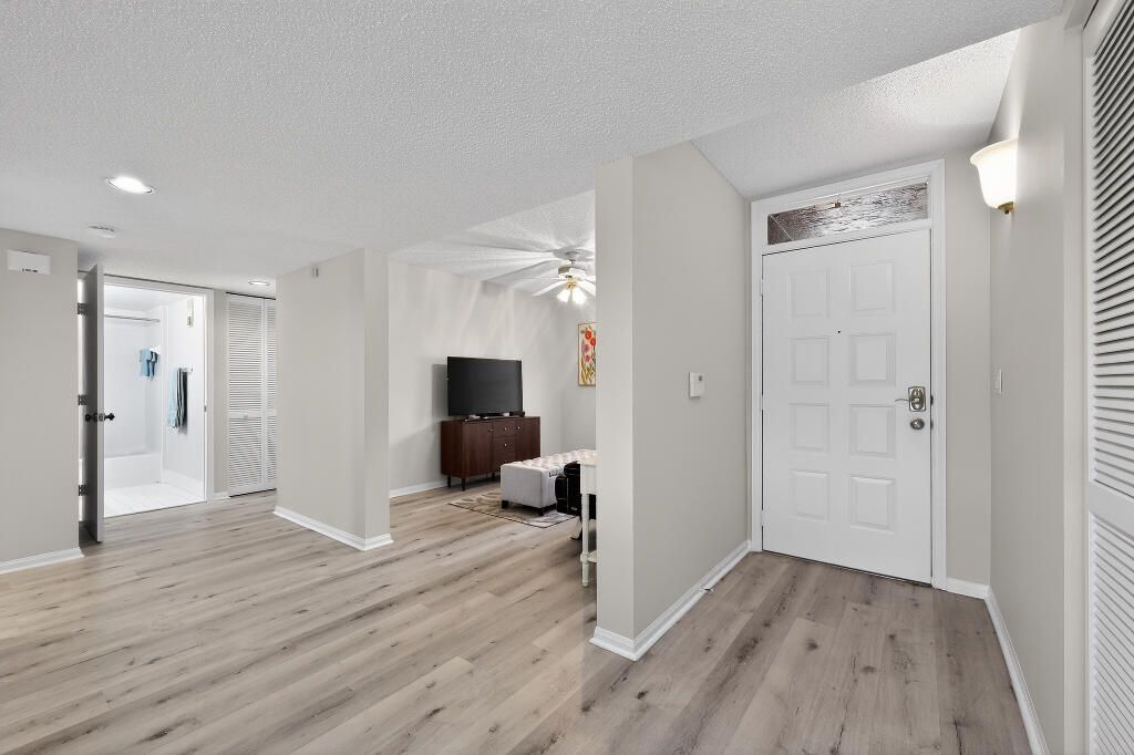 7634 Majestic Palm Drive, Unit 101, Boynton Beach, FL 33437 Photo