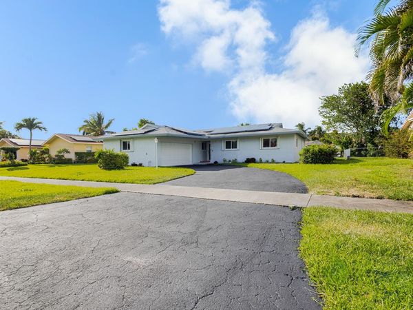 3097 Dolphin Drive, Delray Beach, FL 33445
