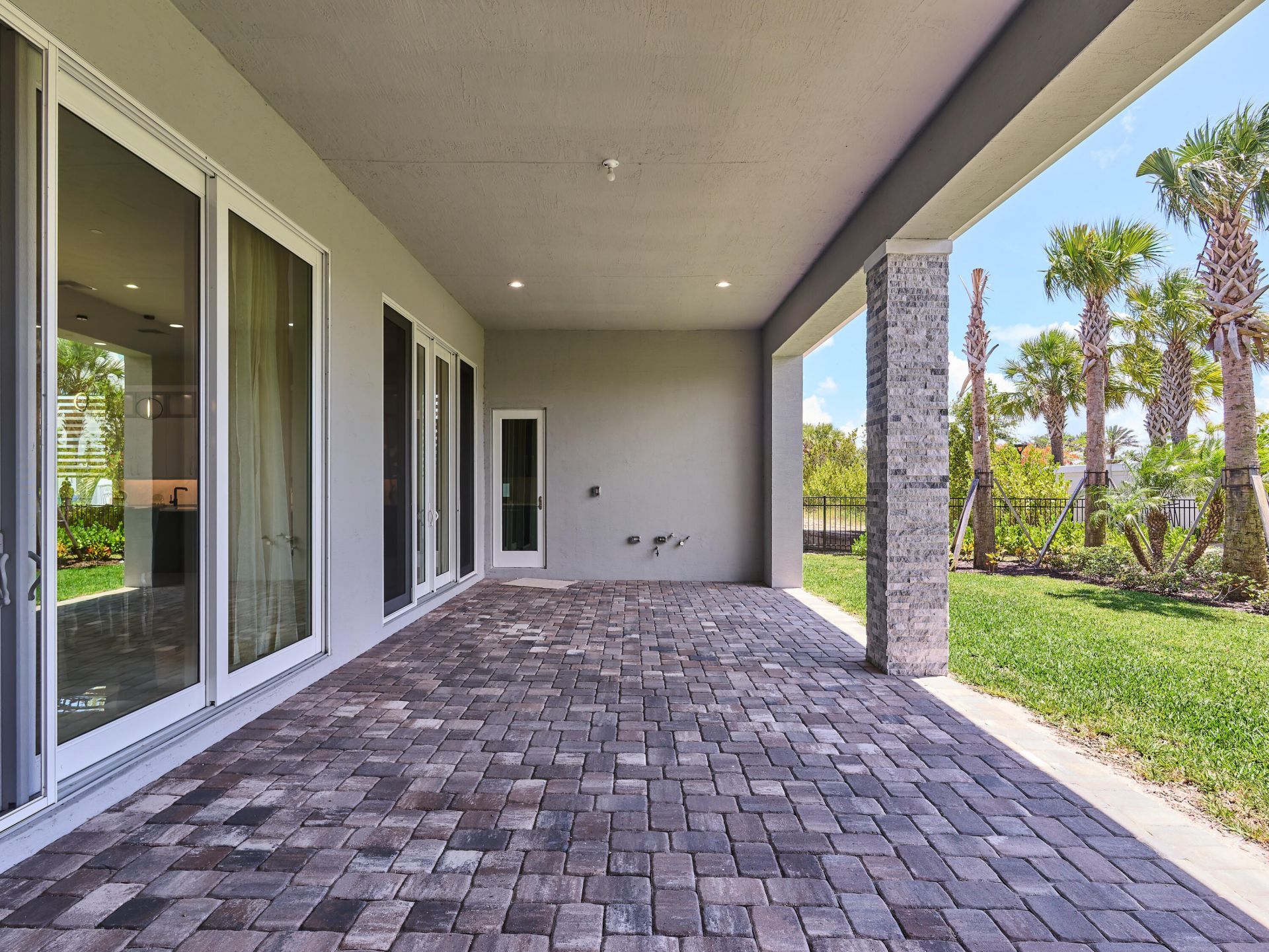9124 Coral Isles Circle, Palm Beach Gardens, FL 33412 Photo