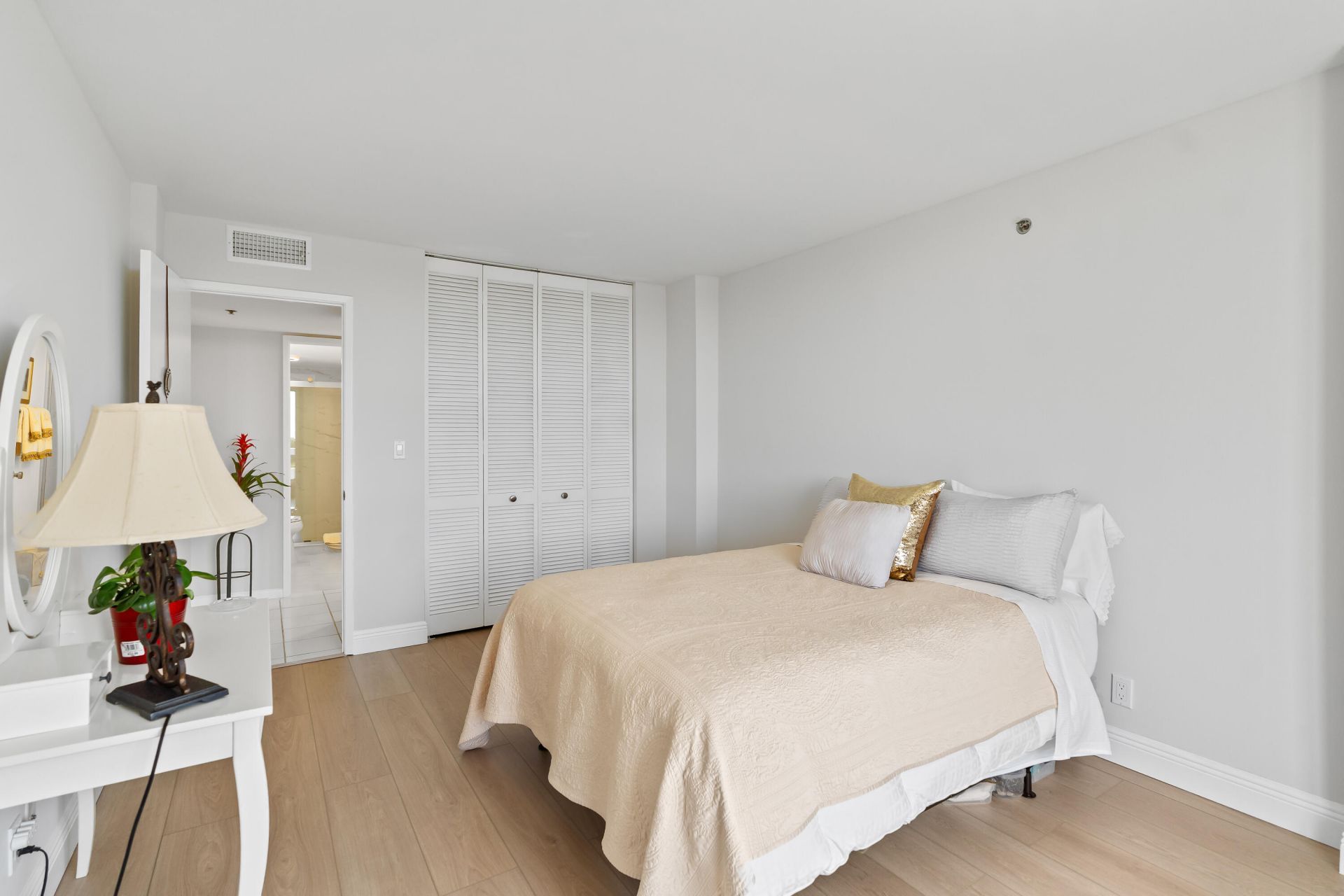 23200 Camino Del Mar, Unit 603, Boca Raton, FL 33433 Photo