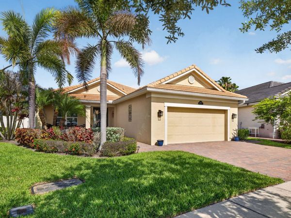 11642 SW Rowena Street, Port St. Lucie, FL 34987
