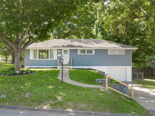 3620 Jackson Street, St Joseph, MO 64507