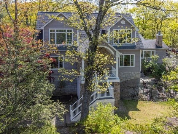 43 Brush Hill Rd, Kinnelon, NJ 07405