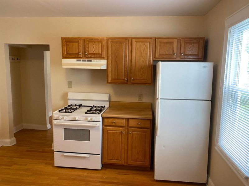 2598 Dayton Avenue, Columbus, OH 43202 Photo 4