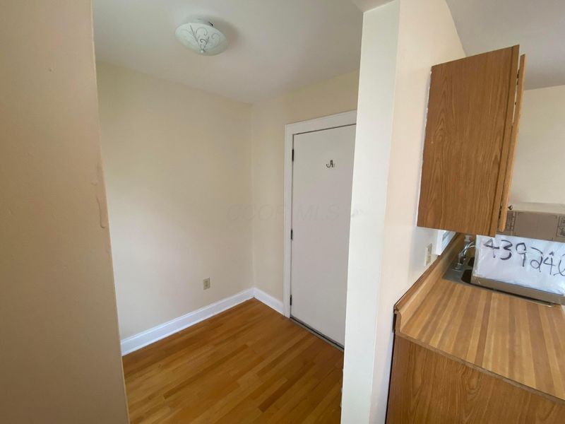 2598 Dayton Avenue, Columbus, OH 43202 Photo 5