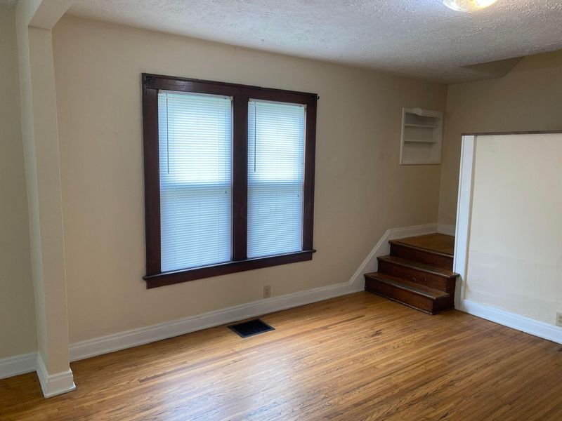 2598 Dayton Avenue, Columbus, OH 43202 Photo 8
