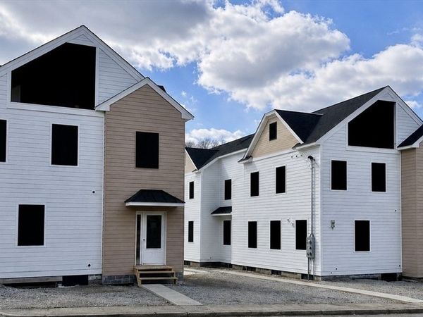 315 Langley Rd., Unit A, Newton, MA 02459