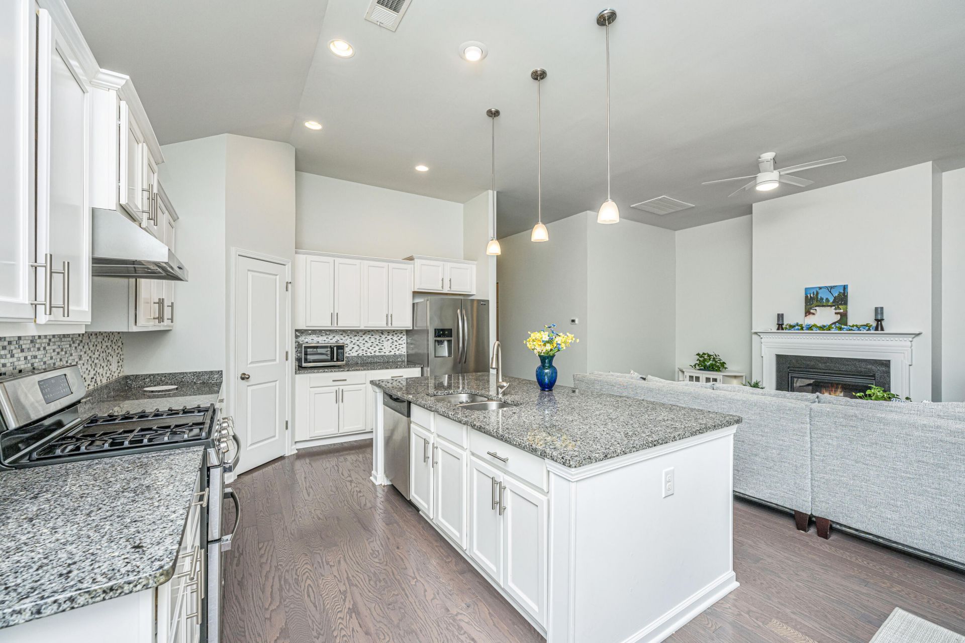 107 Yeamans Way Photo 11