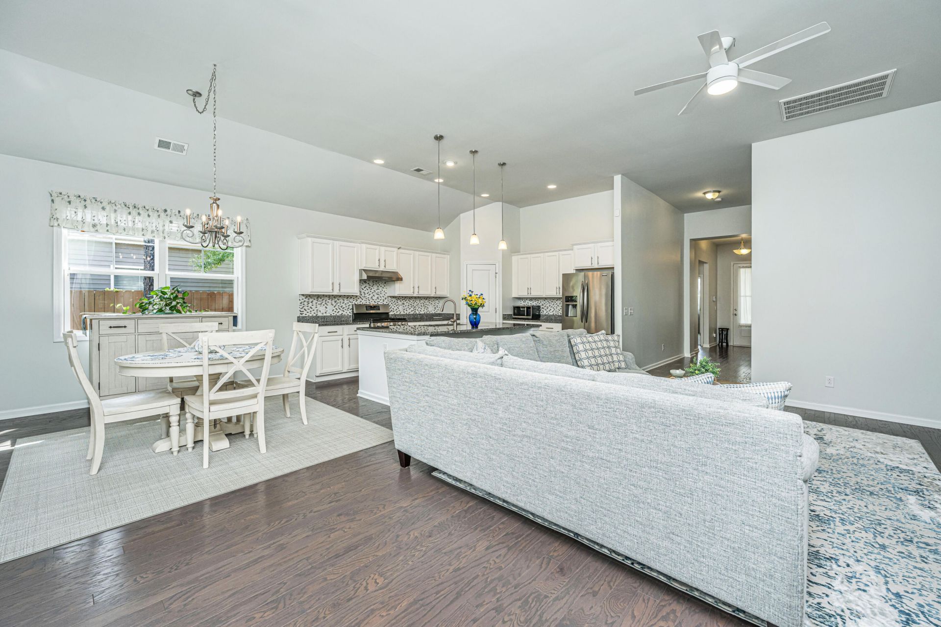 107 Yeamans Way Photo 4