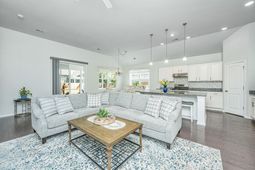 107 Yeamans Way photo 4