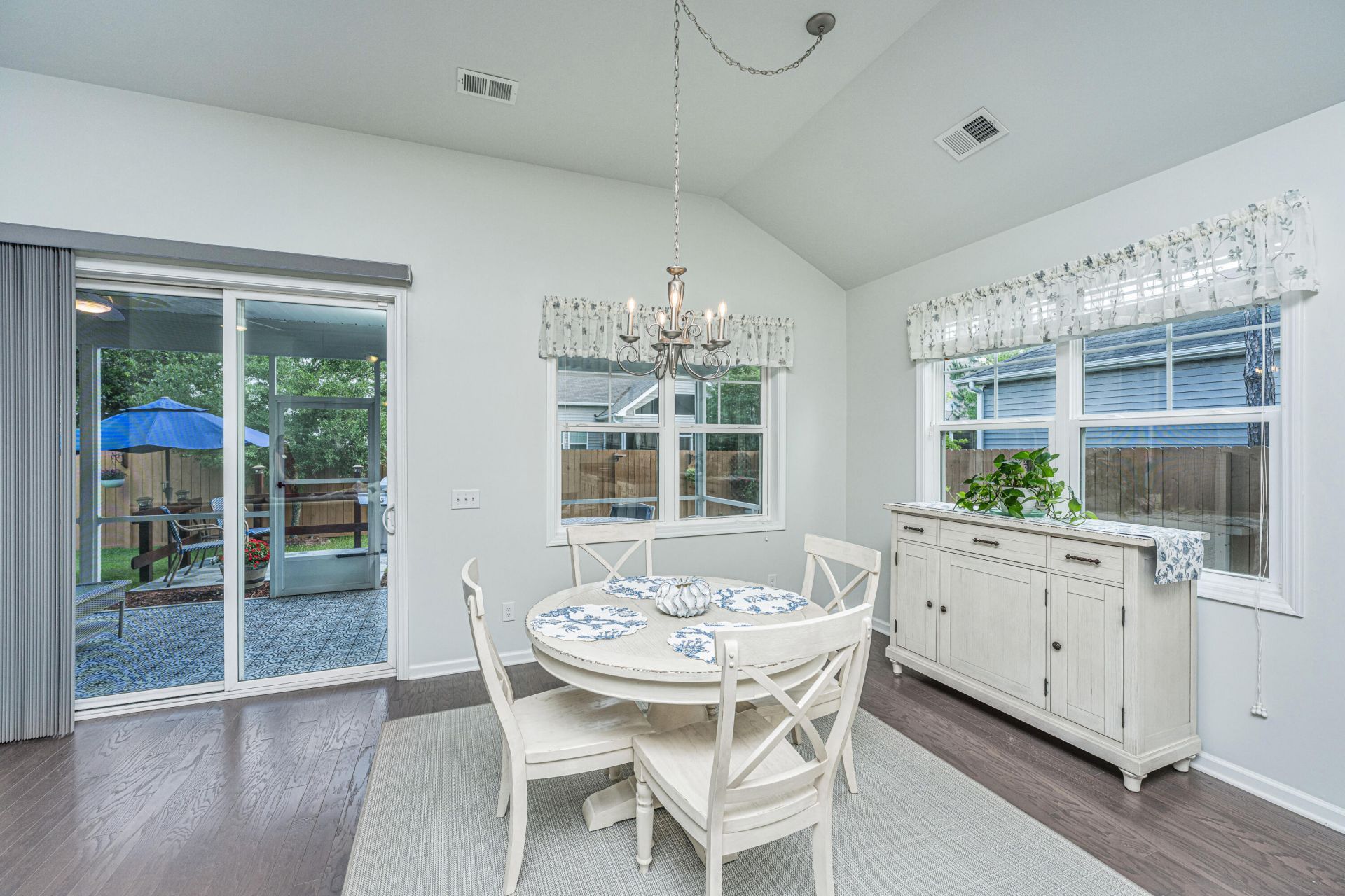 107 Yeamans Way Photo 8