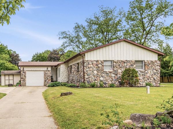 54522 Homeland Road, Elkhart, IN 46514